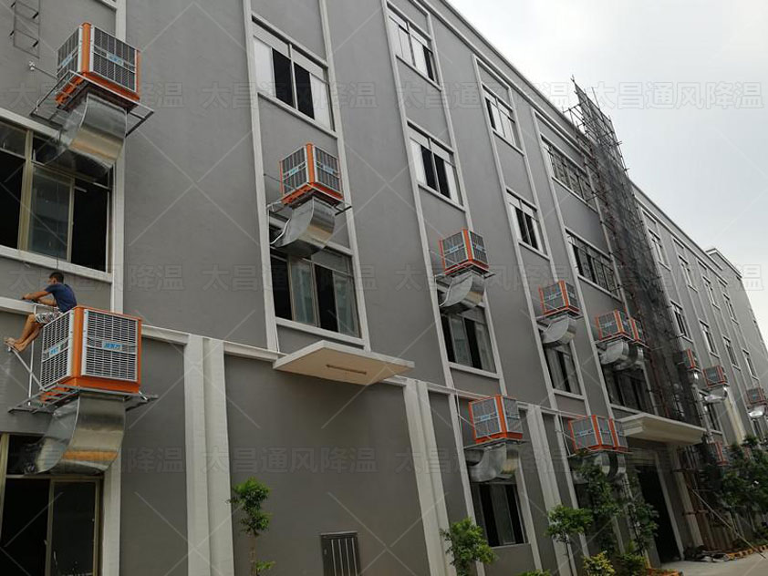 工業(yè)車間降溫該不該安裝節(jié)能省電的環(huán)保空調(diào)？