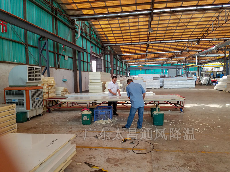 移動式環(huán)?？照{(diào)在工業(yè)廠房的應用