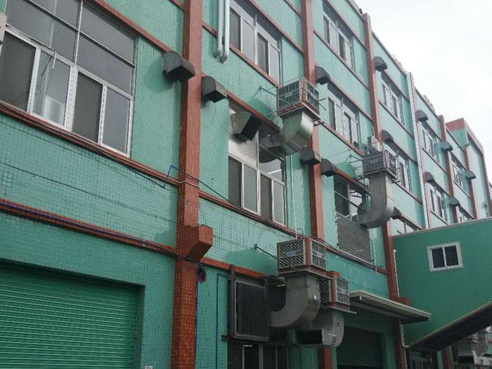 東鵬特飲廠區(qū)使用潤東方環(huán)?？照{(diào)