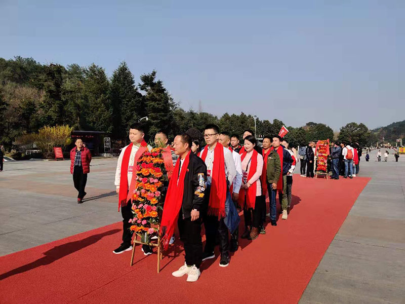 潤(rùn)東方環(huán)?？照{(diào)團(tuán)隊(duì)出游